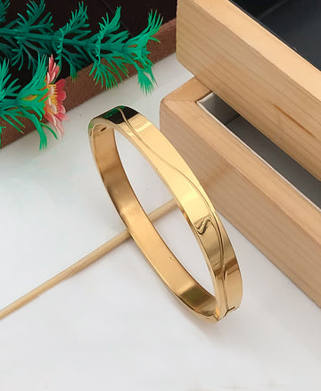 Gold Plated Superior Quality High-class Design Kada