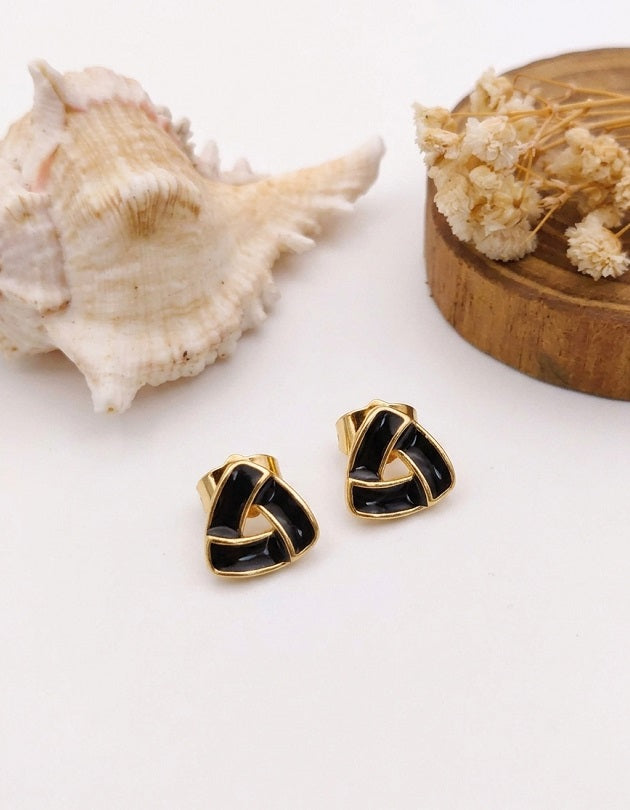 Fashionable Black & Gold Geometric Stud Earrings – Trendy Daily Wear Accessory