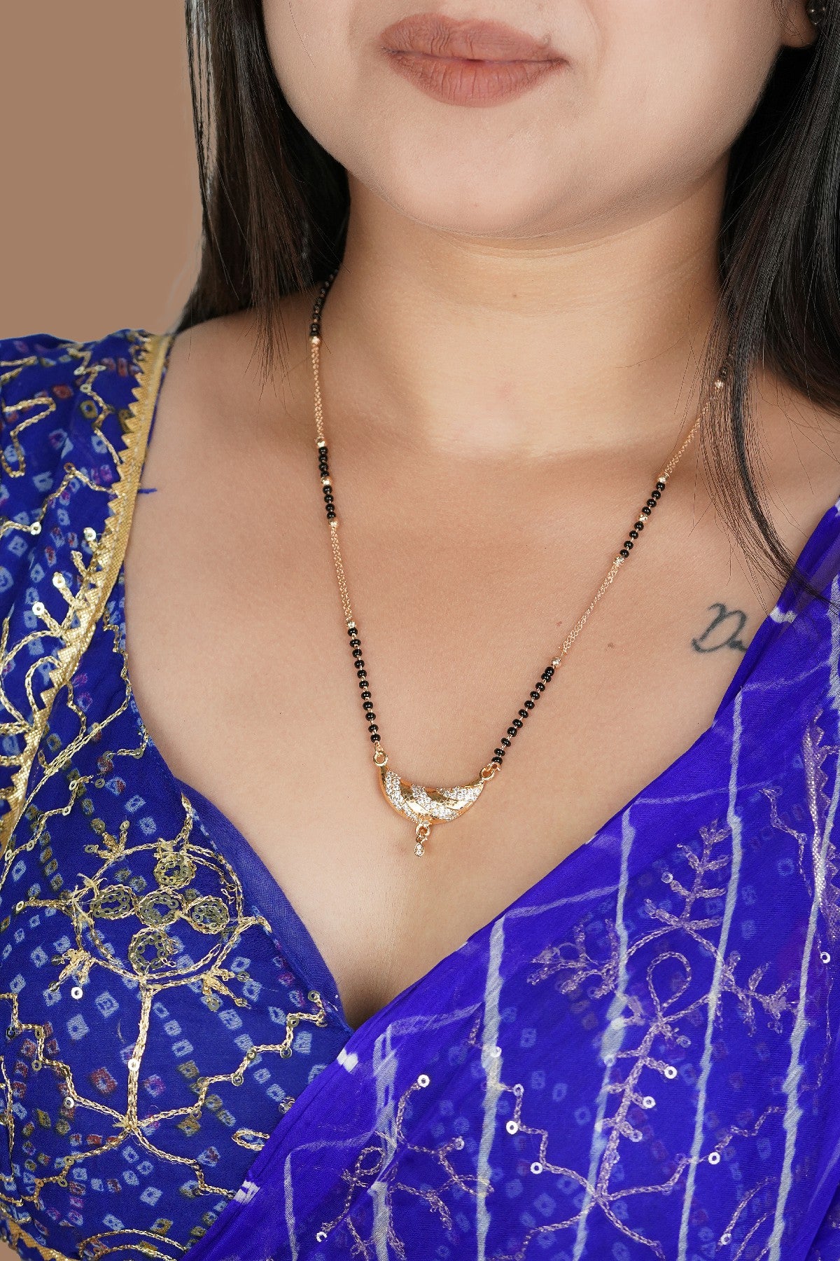 Stylish Dazzling Light Elegant Diamond Mangalsutra