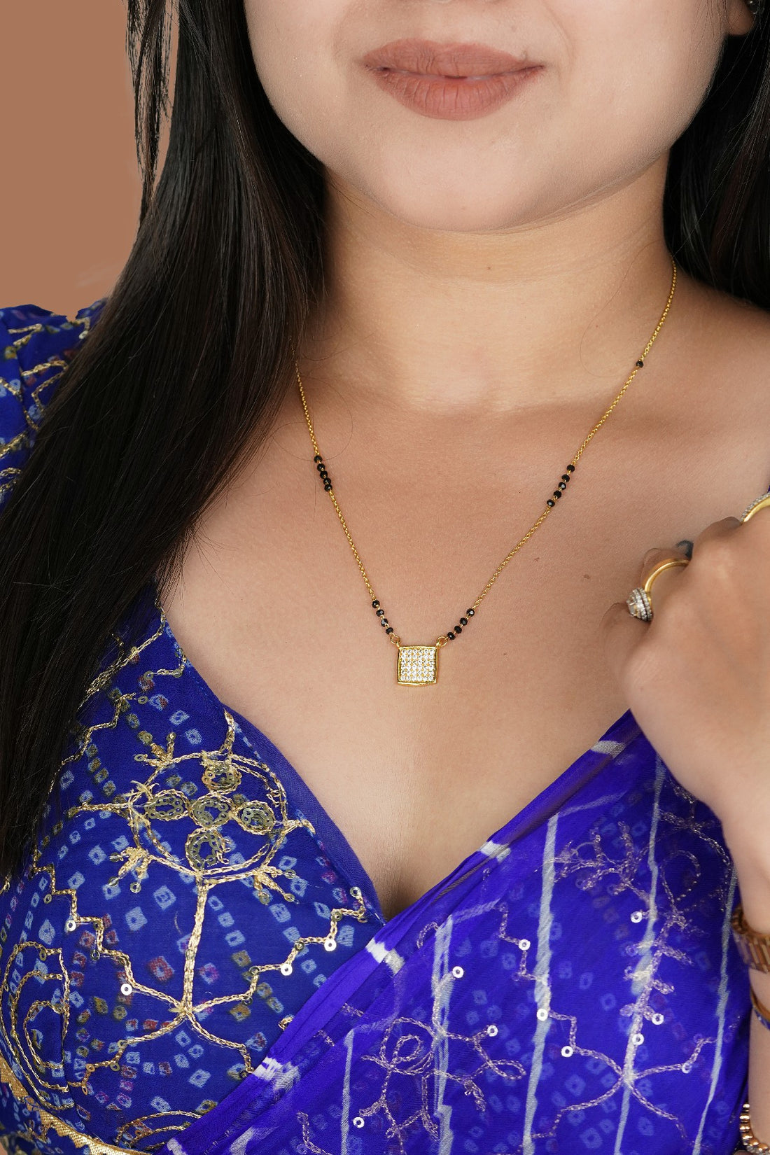 Mira Diamond Mangalsutra