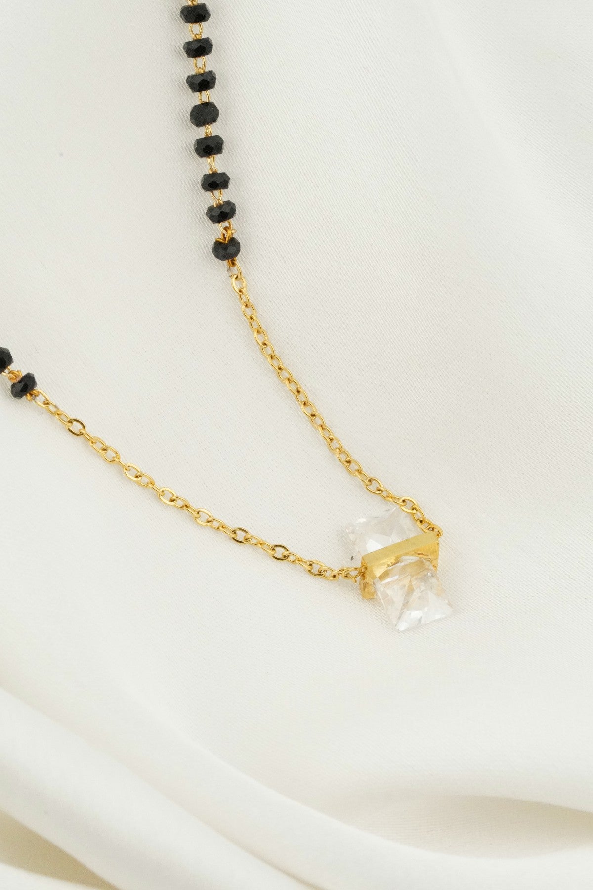 Ekansha Diamond Mangalsutra