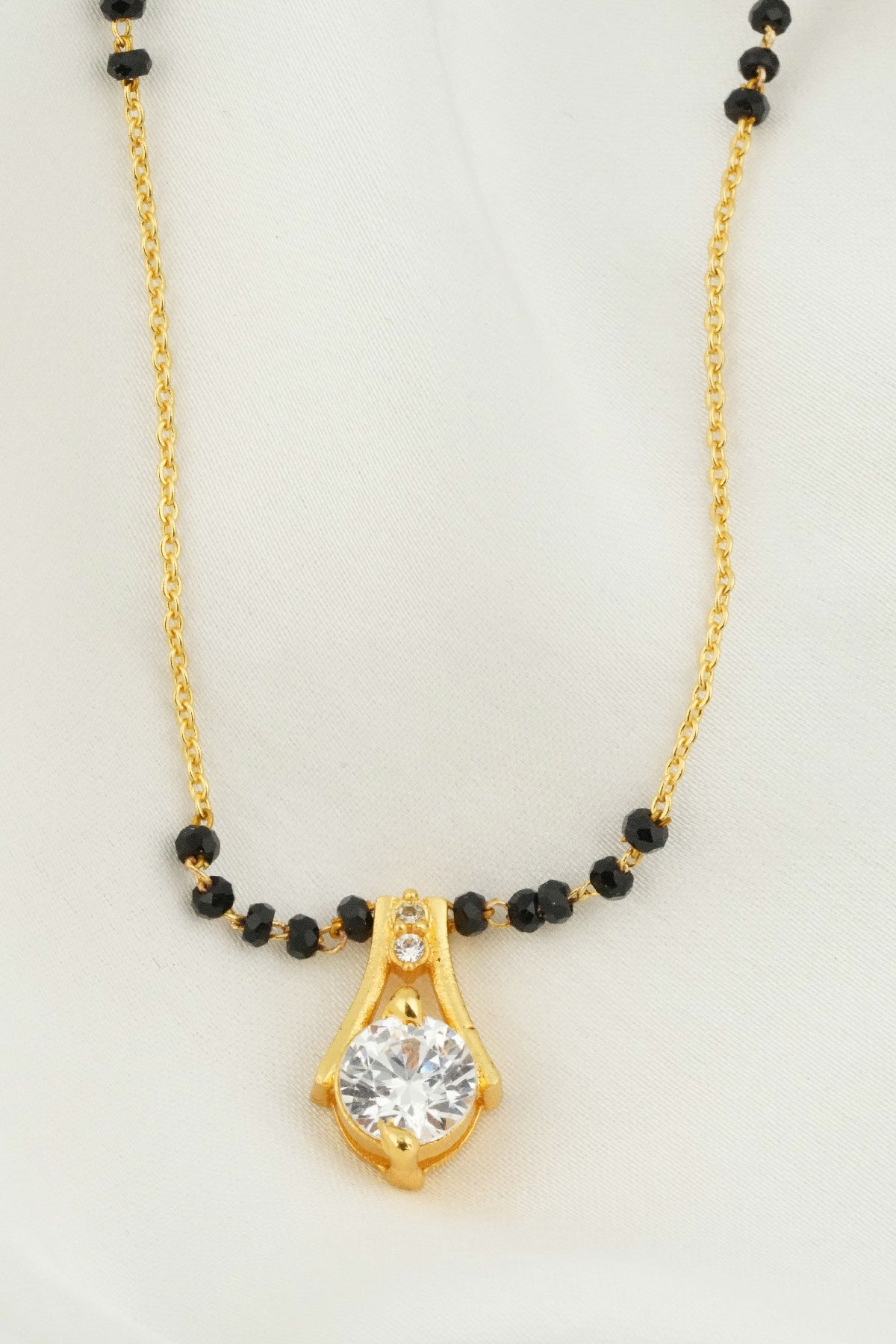 Tanvi Diamond Mangalsutra