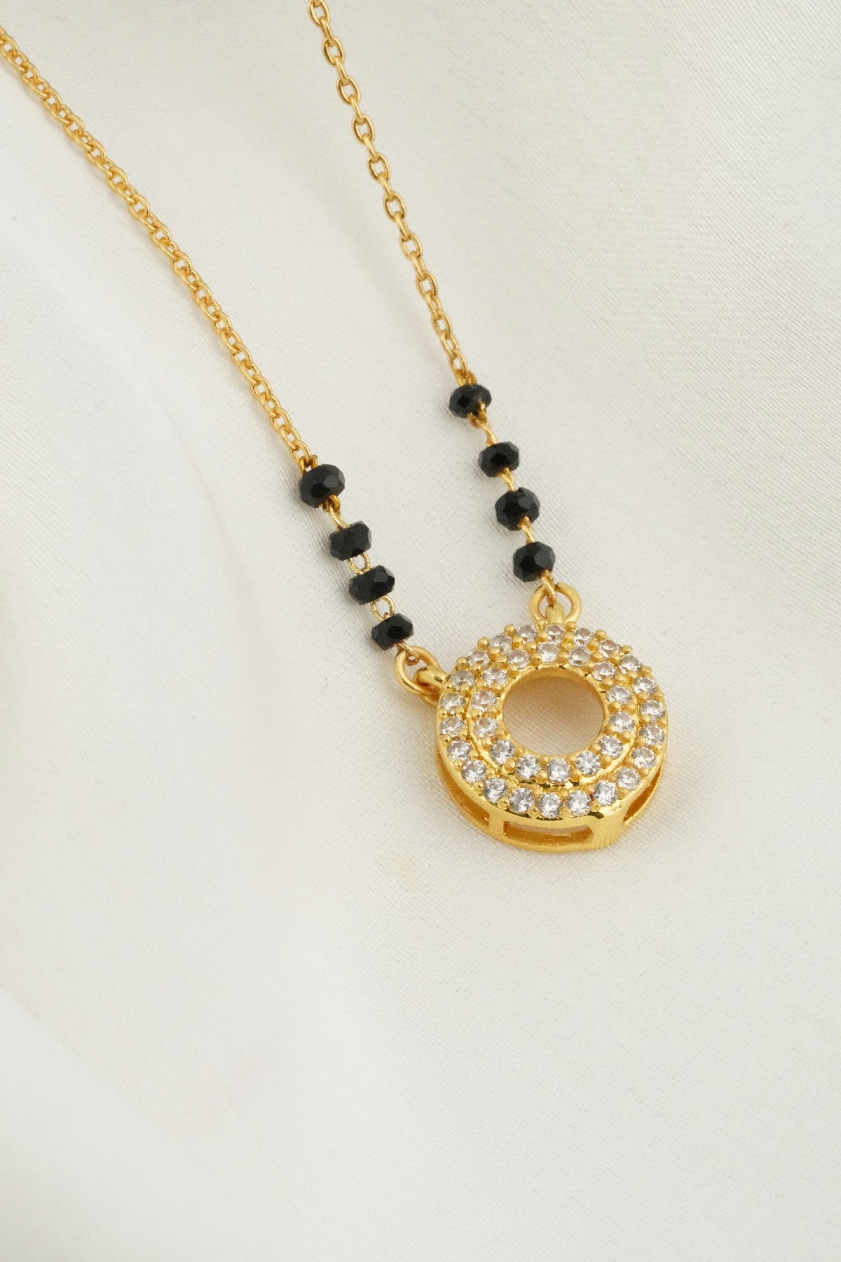 Ritvi Diamond Mangalsutra