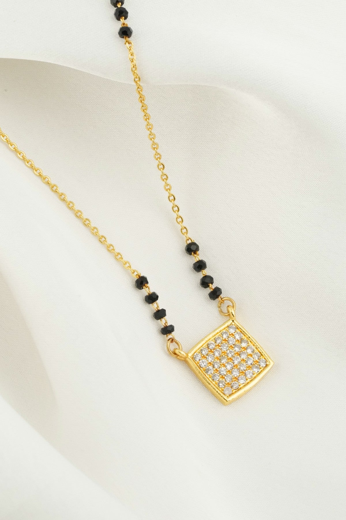 Mira Diamond Mangalsutra