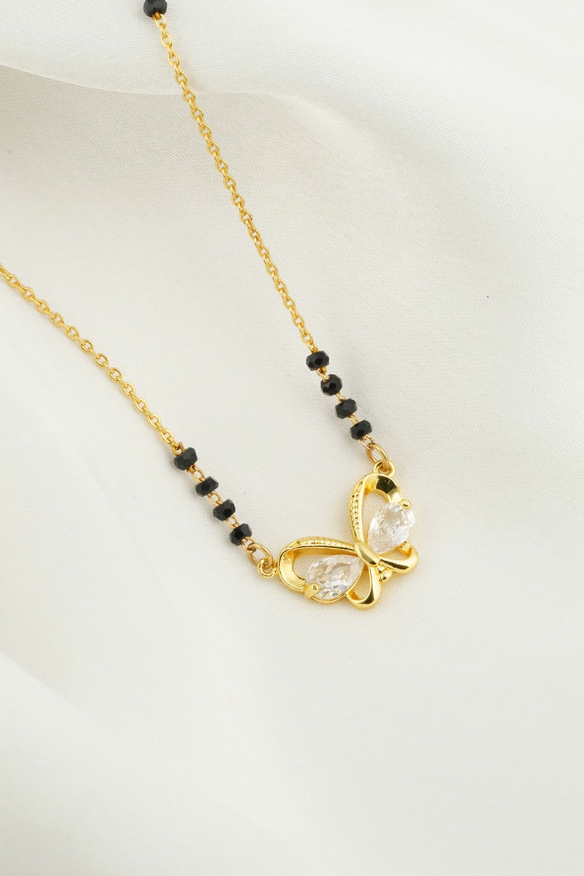 Pari Diamond Mangalsutra