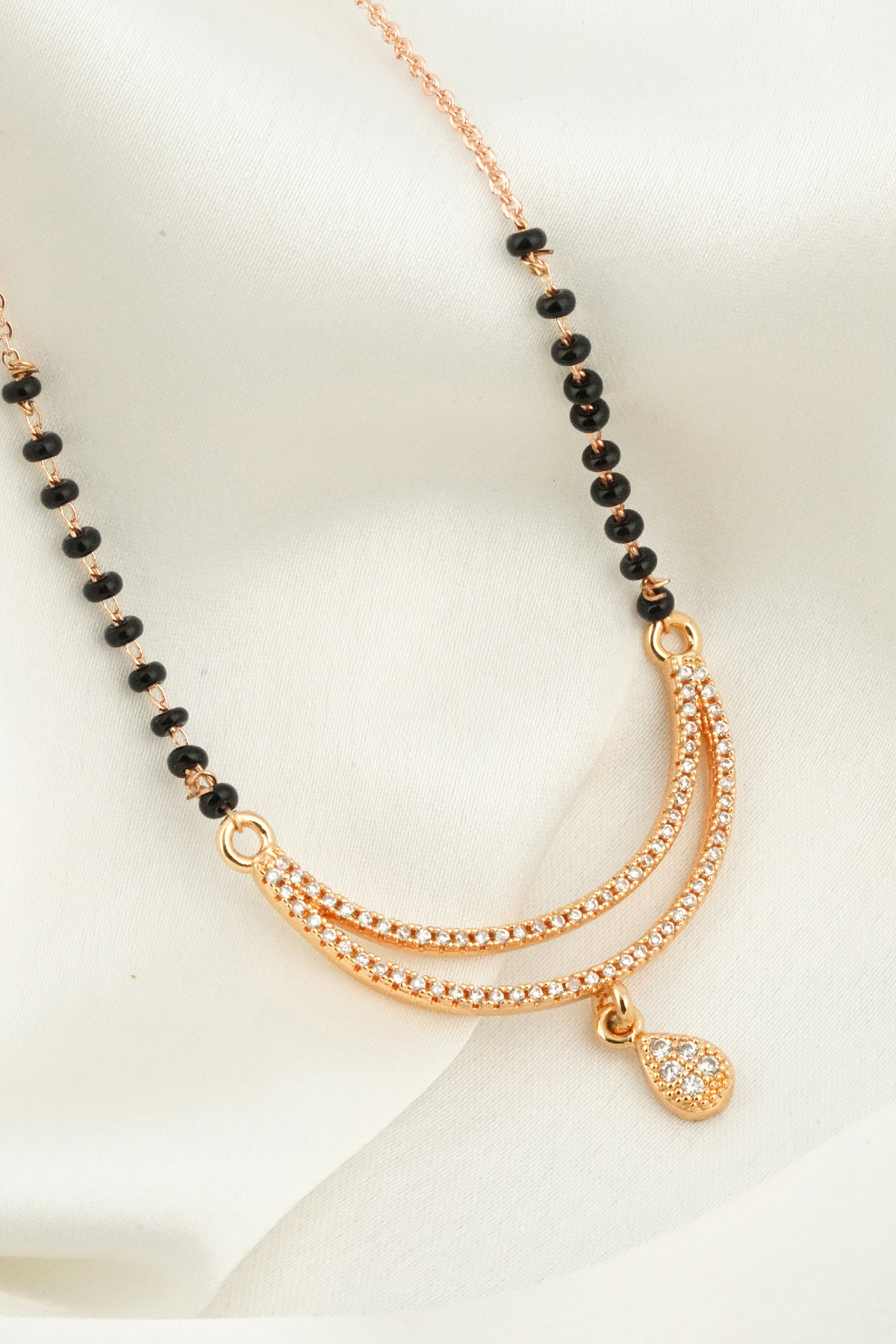 Striking Diamond Mangalsutra