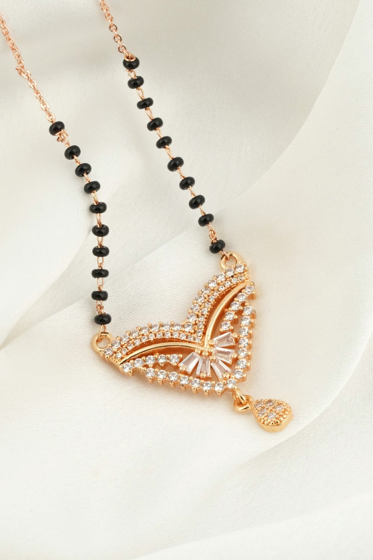 Imperial Floral Diamond Mangalsutra