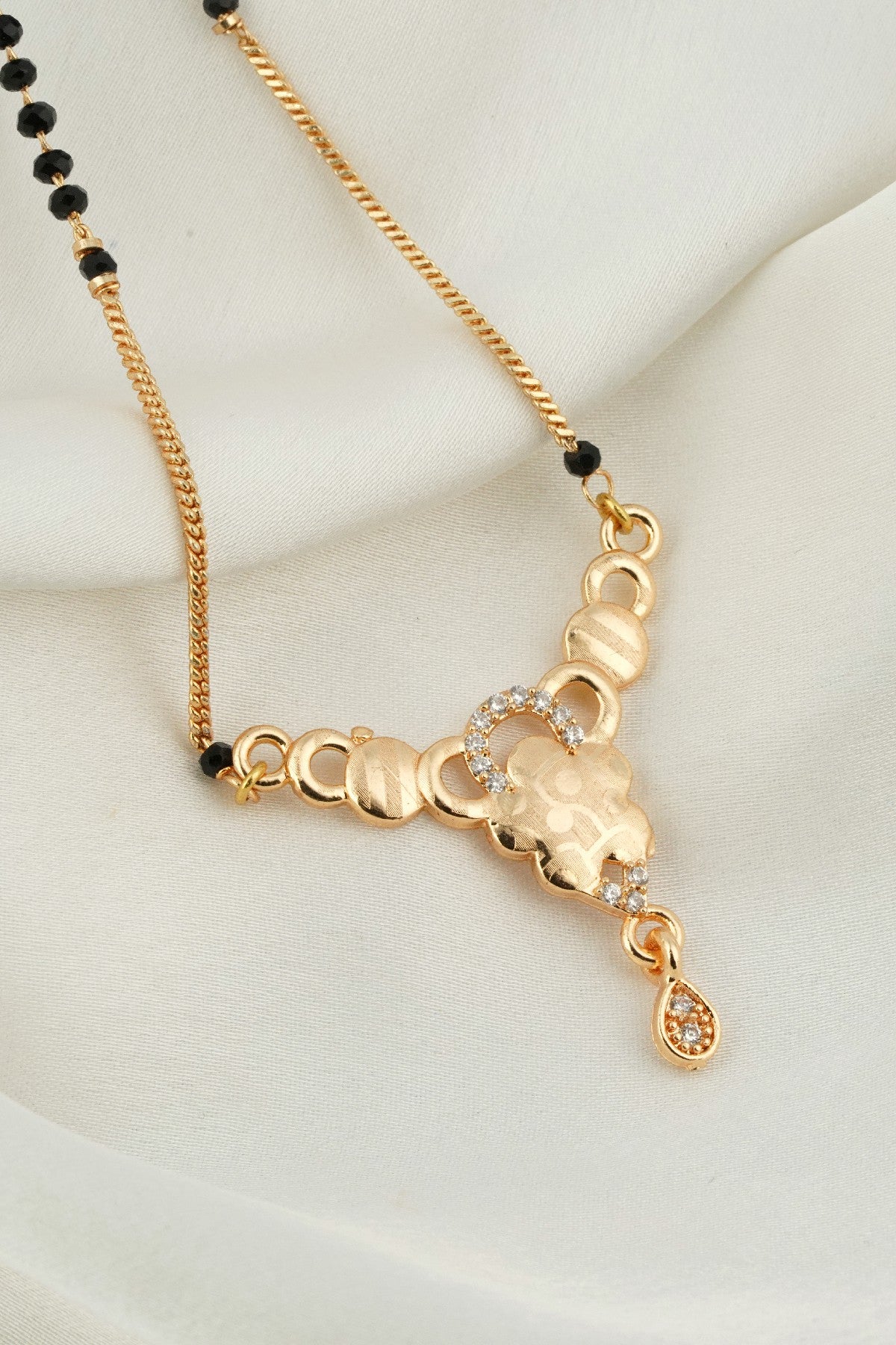 Sananda Gold Mangalsutra