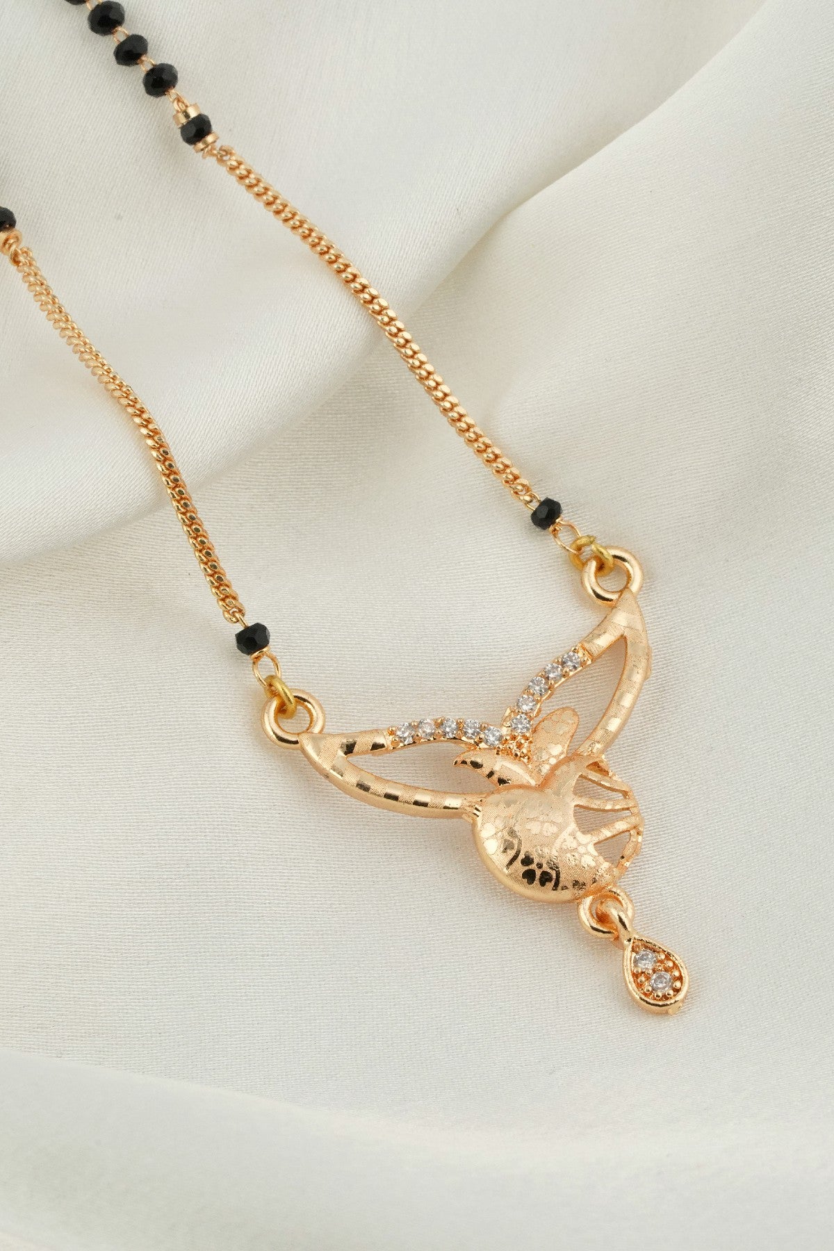 Delicate Flutter Diamond Mangalsutra