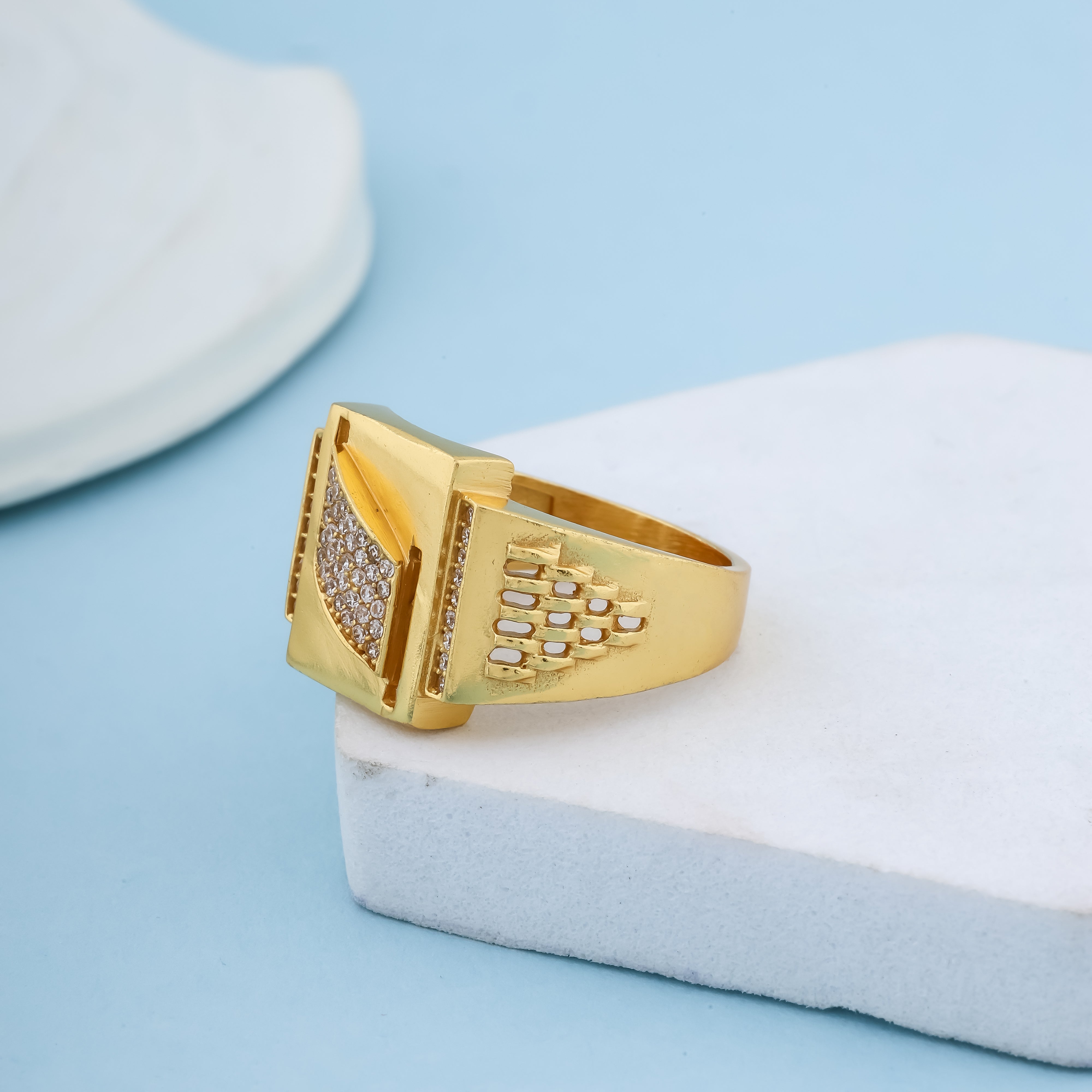 Royal 24k Gold-Plated Men’s Signet Ring – Geometric Diamond-Cut Design with Premium CZ Accents