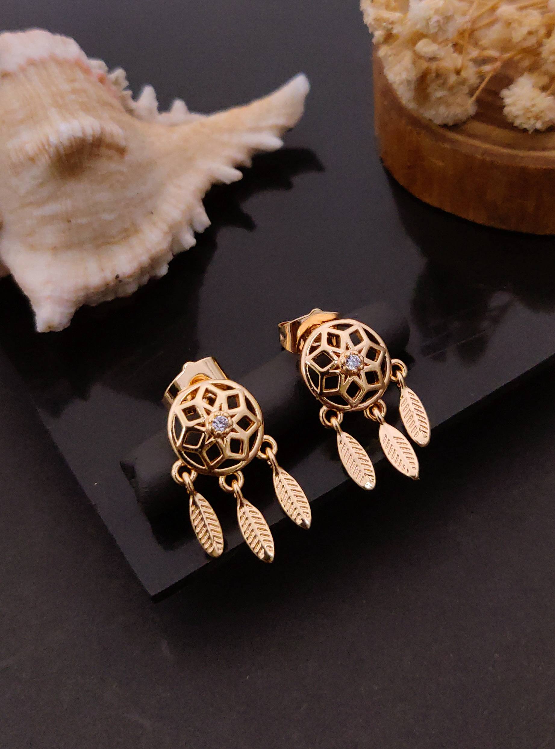 Bohemian Style Leaf Dangle Earrings – Trendy Fashion Accessory for Women